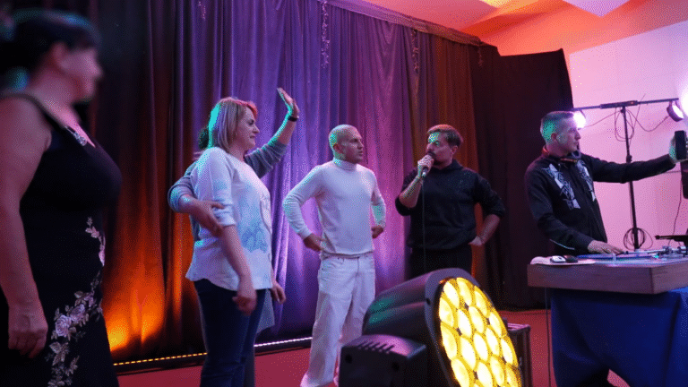 Ekipa programu „Ostre cięcie” w Bakarze